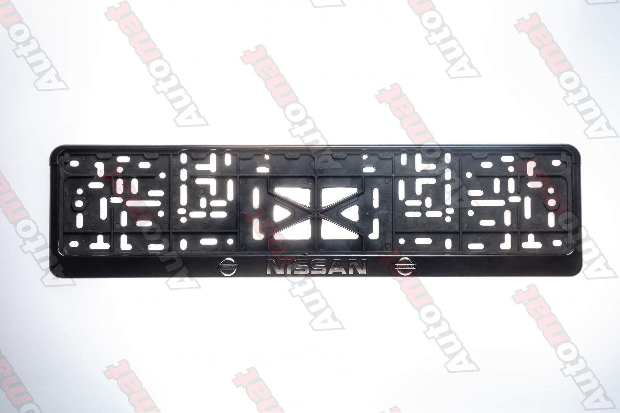 Рамка номера пластмасовая, с защелкой, тиснение Серебром NISSAN (черная)